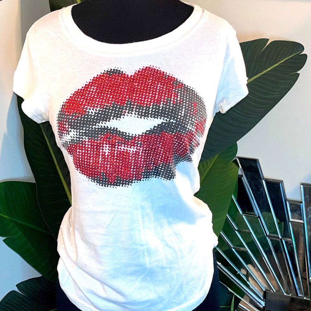 White w/ Lips T-shirt
